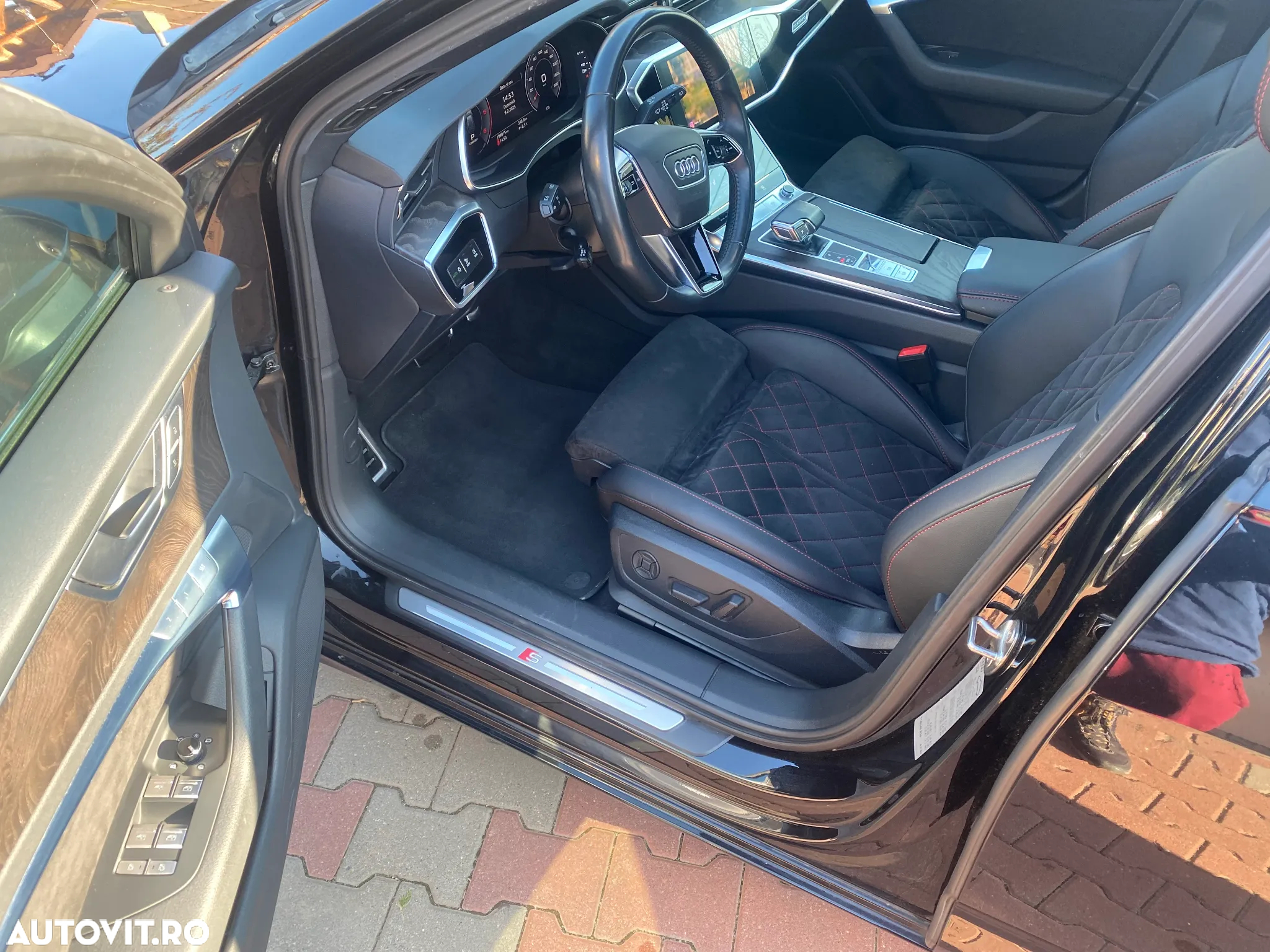 Audi A6 Avant 40 TDI quattro S tronic S line - 12