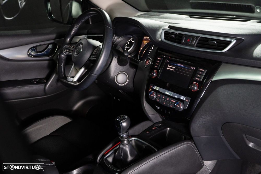 Nissan Qashqai 1.3 DIG-T N-Connecta LED+SKY - 41