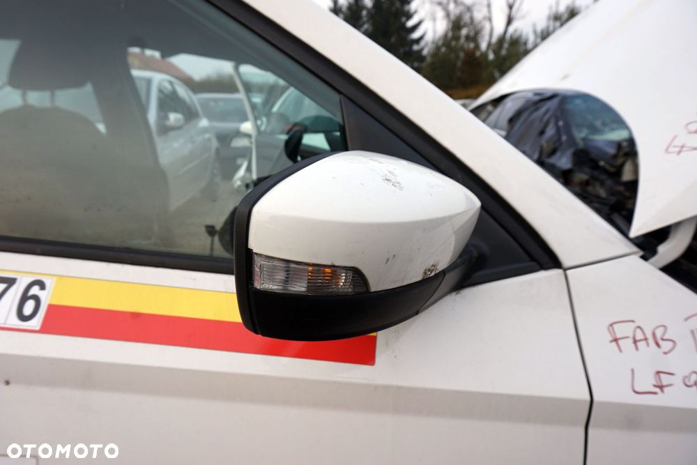 LUSTERKO ELEKTRYCZNE PRAWE FABIA III NJ5 LIFT LF9E 6V1857508C BIAŁY SKODA 2018-2021 - 2