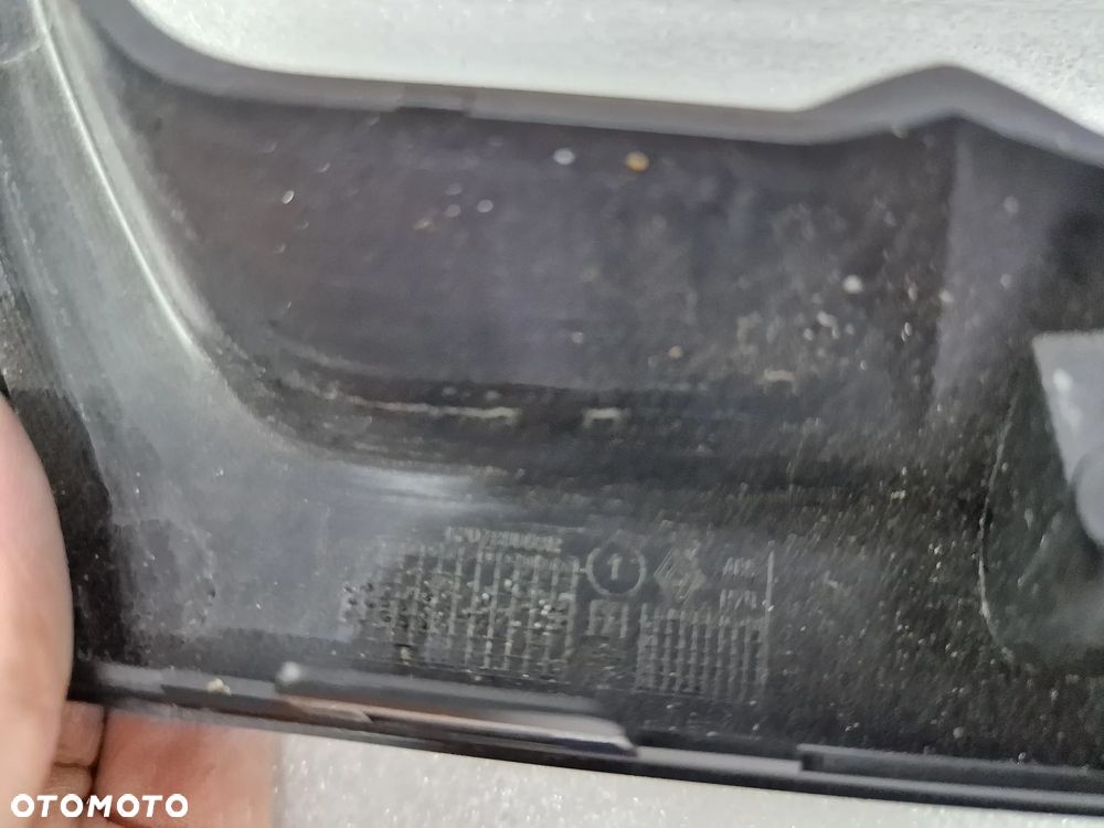 DACIA DUSTER I 10-13 NAKŁADKA CZARNA LAKIEROWANA / ATRAPA / GRILL PRZEDNI PRZÓD , NR 620789130R , NR AUKCJI GL223 - 11