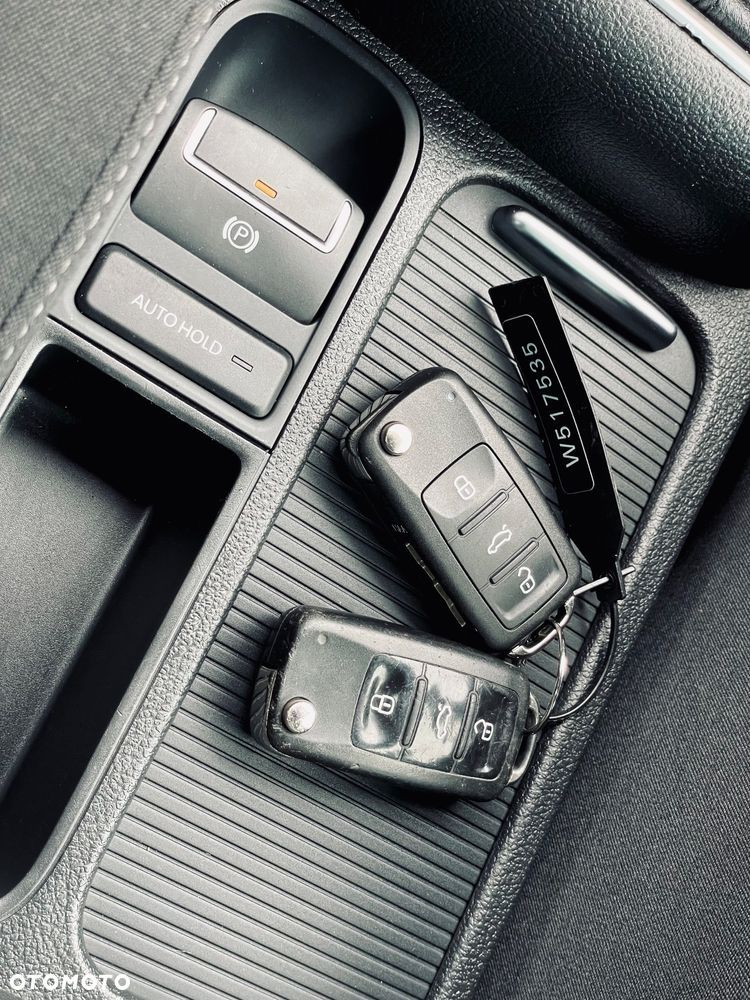 Volkswagen Tiguan 2.0 TDI R-Style - 40