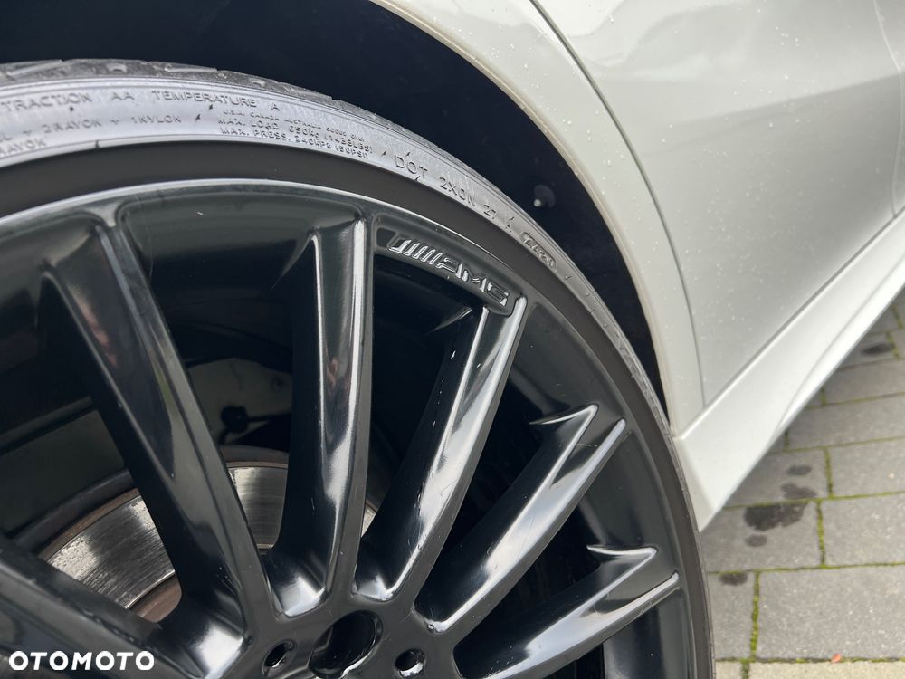 Mercedes-Benz CLA 180 7G-DCT AMG Line - 24