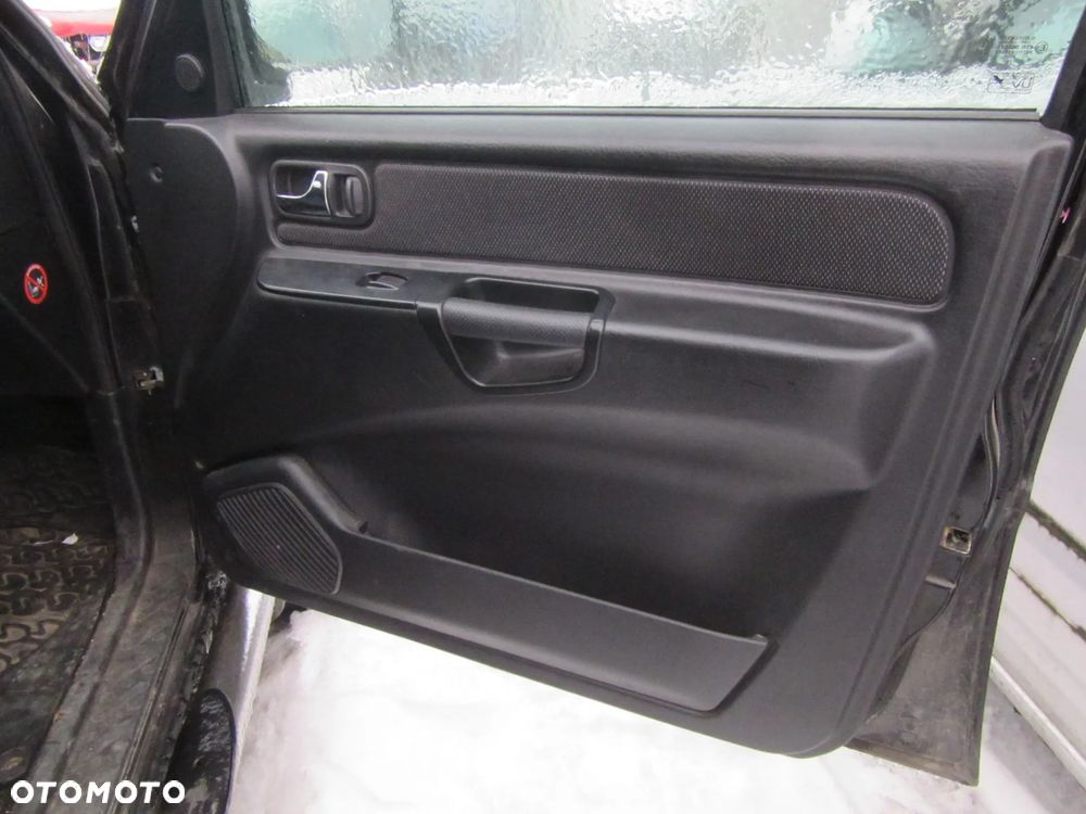 DESKA ROZDZIELCZA KOKPIT PASY PODUSZKI Nissan Terrano II 2004 Wszystkie części - 11