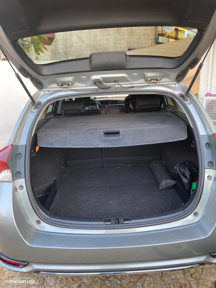 Toyota Auris Touring Sports 1.6 D-4D Comfort+P.Sport - 12