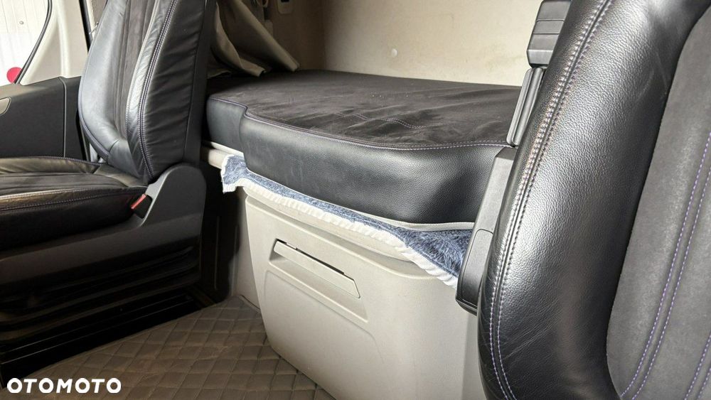 Ford F-MAX - 15