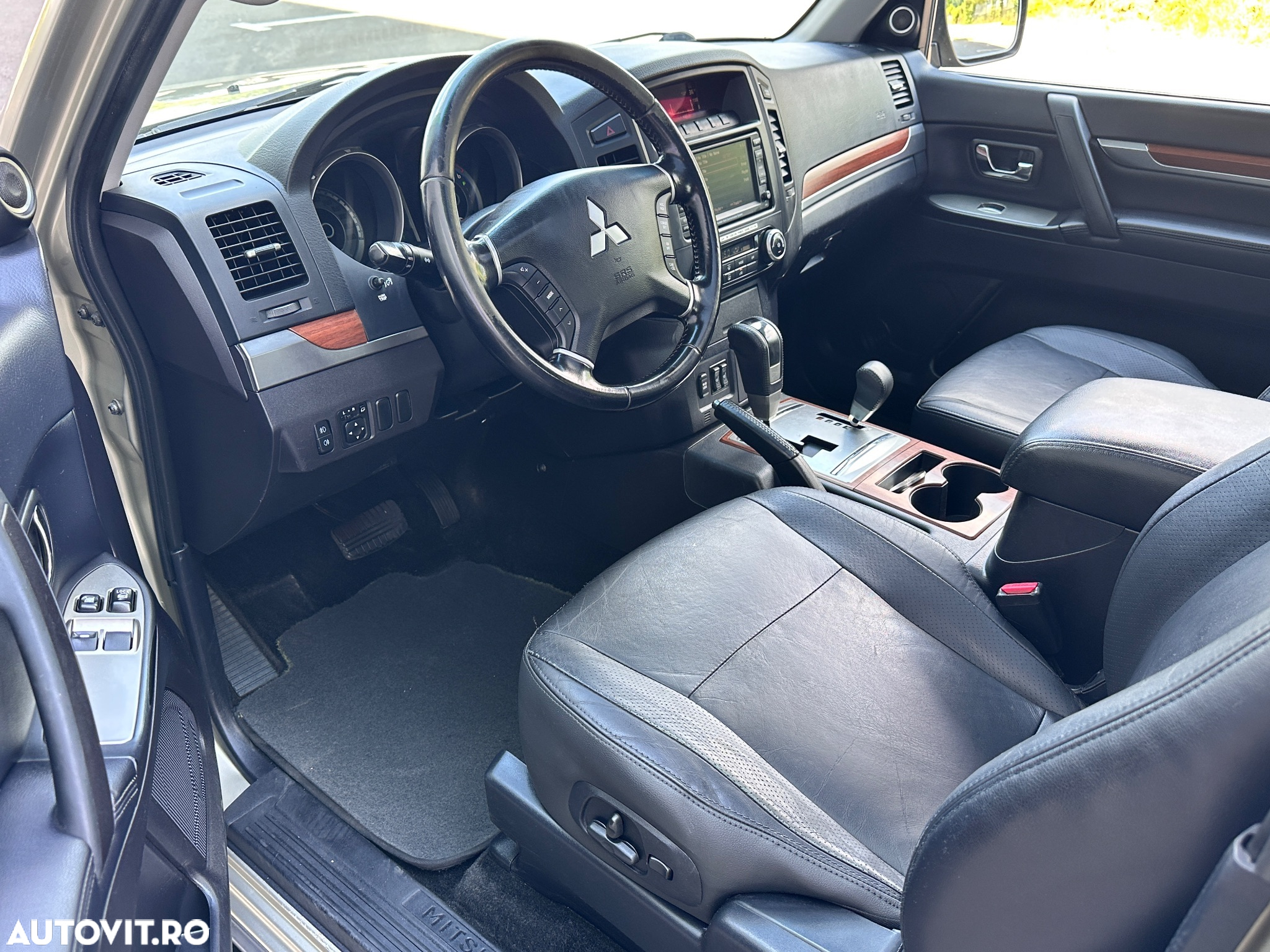 Mitsubishi Pajero 3.2 DI-D Automatik Limited Edition - 22