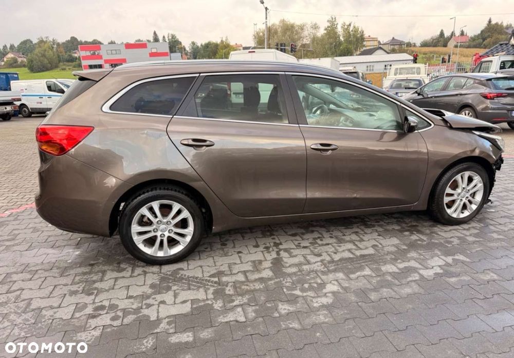 Kia Ceed - 1