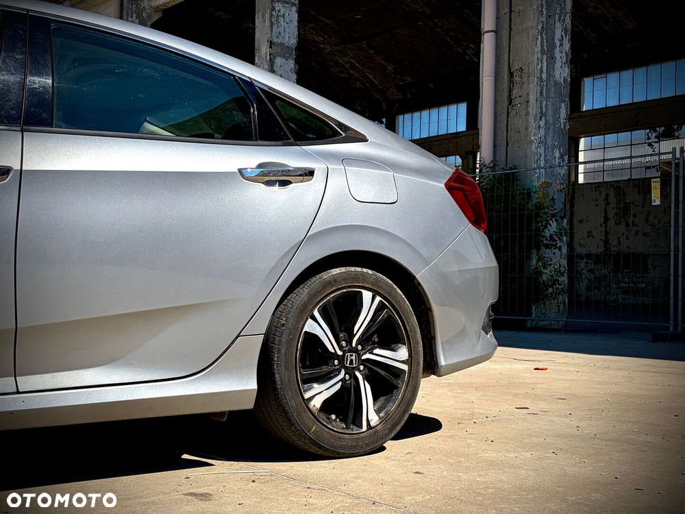 Honda Civic 1.5 T Executive - 8
