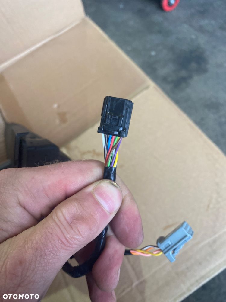 DACIA DUSTER DASTER  3 III KAMERA ( Łącznie 15 pin )12 pinów + 4 piny LUSTERKO ELEKTRYCZNE PRAWE  z kamerą  12 pinowe 15 pin pinów pinowe asystent Wwa - 13