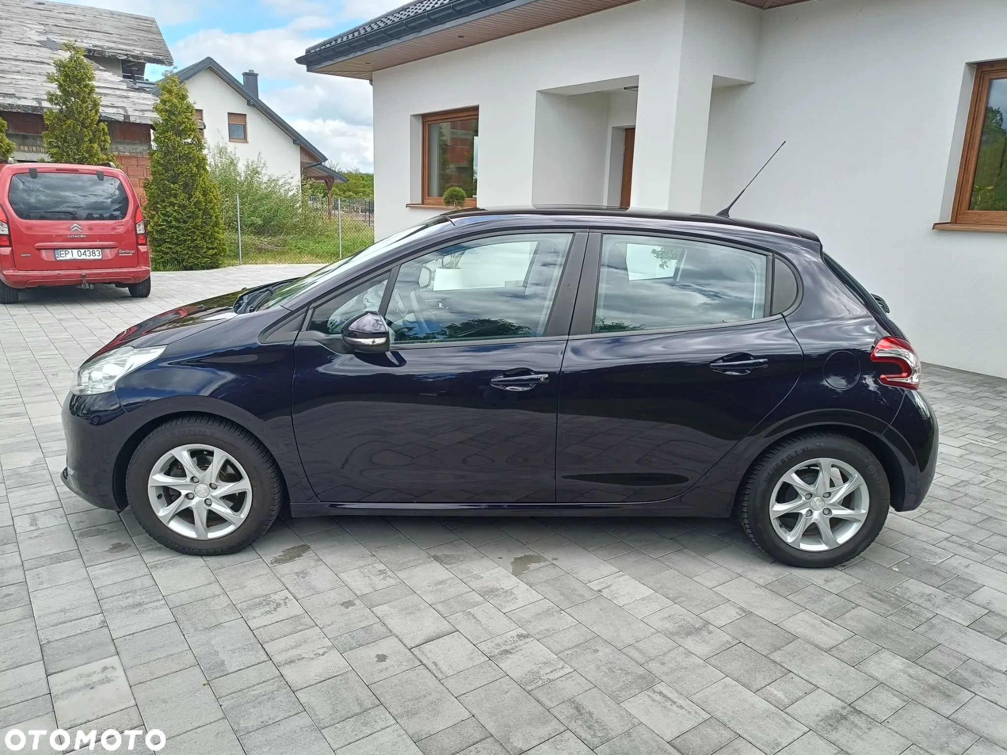 Peugeot 208 - 22