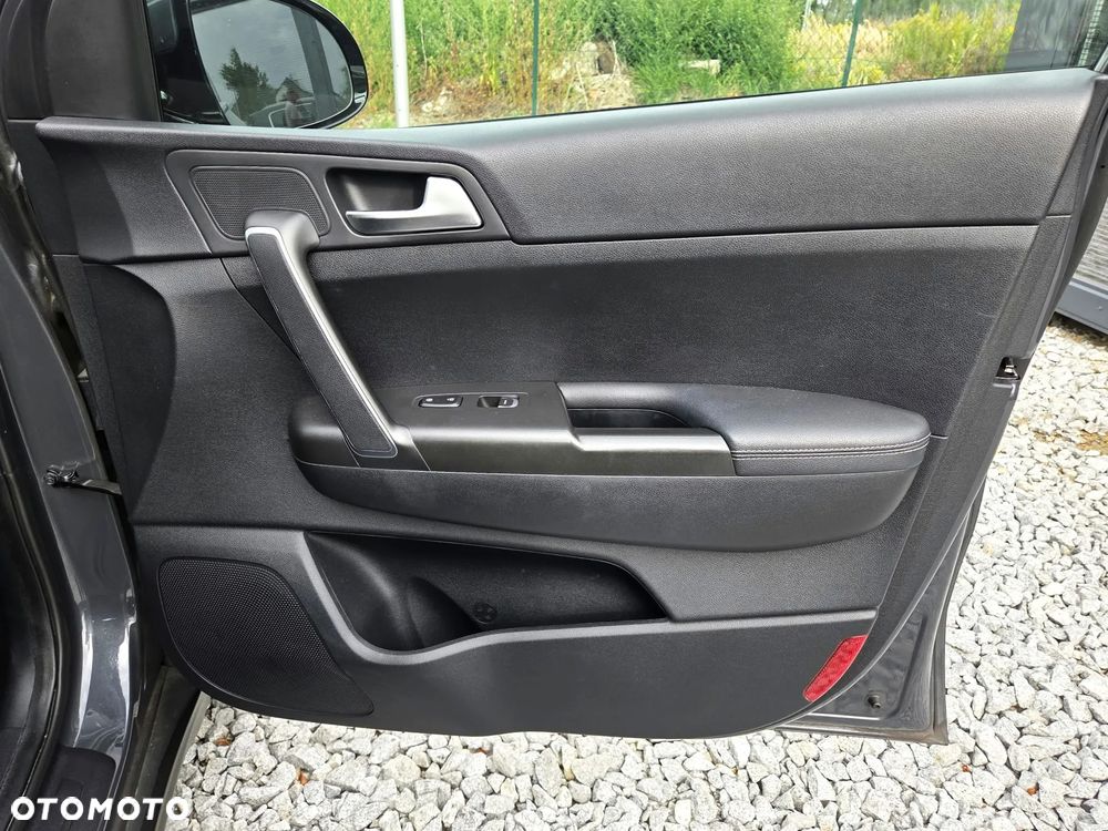 Kia Sportage 1.6 GDI L Business Line Plus 2WD - 35