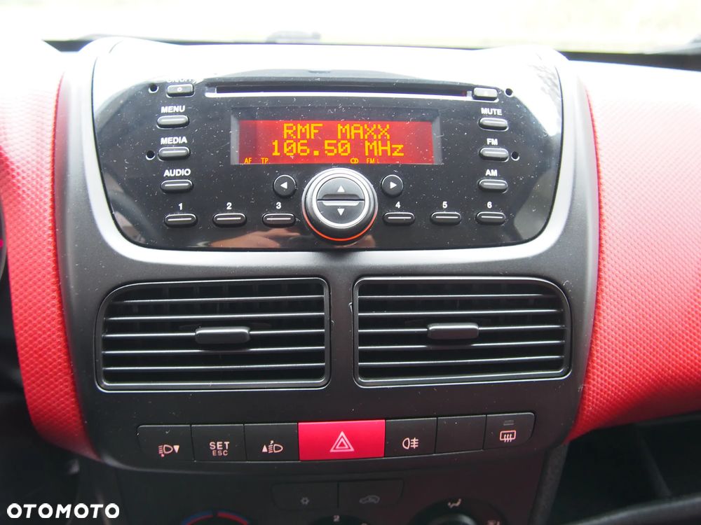 Fiat DOBLO - 17