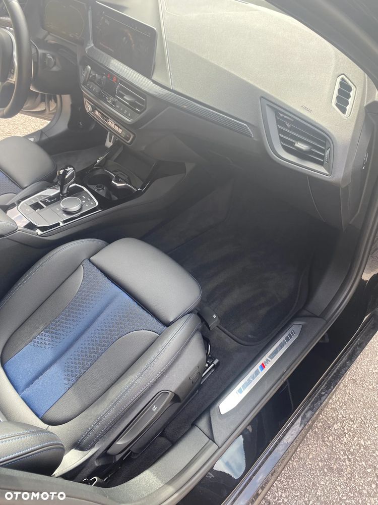 BMW Seria 1 120d xDrive M Sport - 11