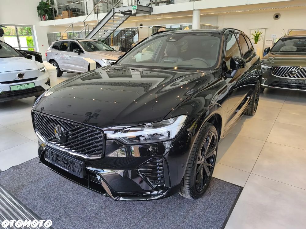 Volvo XC 60 B5 B AWD Plus Black Edition - 1