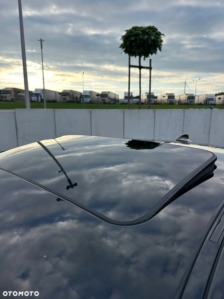 BMW Seria 3 318d DPF Edition Sport - 7