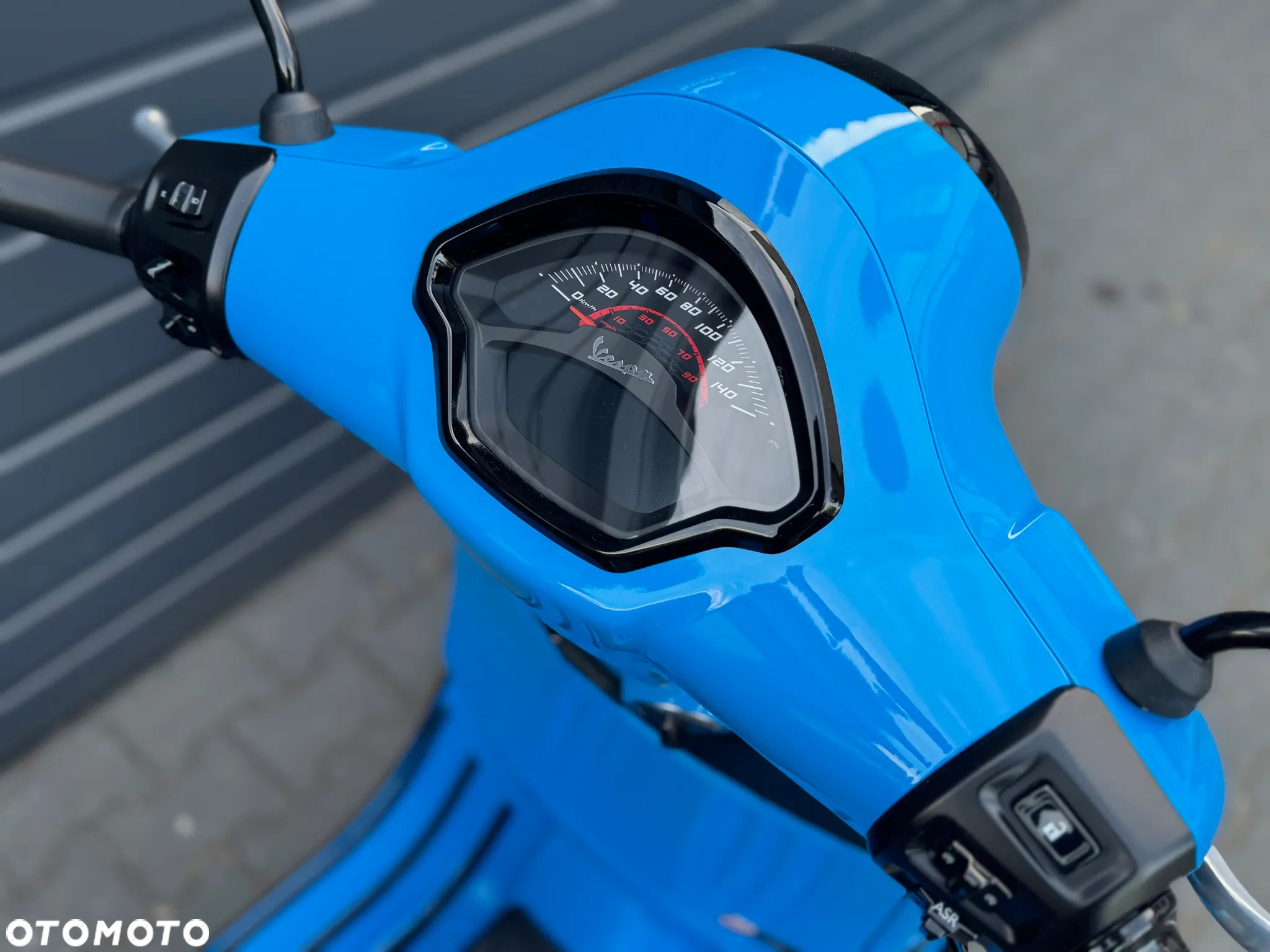 Vespa GTS - 7