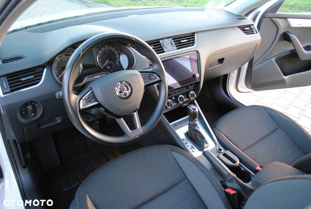 Skoda Octavia 1.5 TSI ACT Style DSG - 8