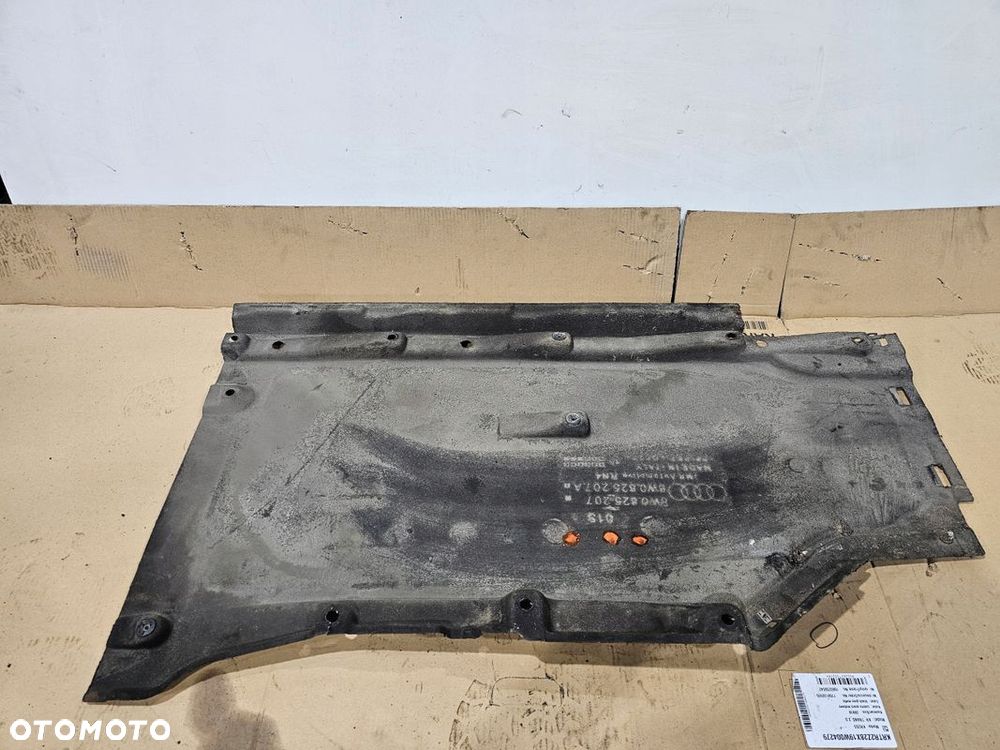 OSŁONA PODWOZIA LEWA AUDI A4 B9 8W0825207 - 7