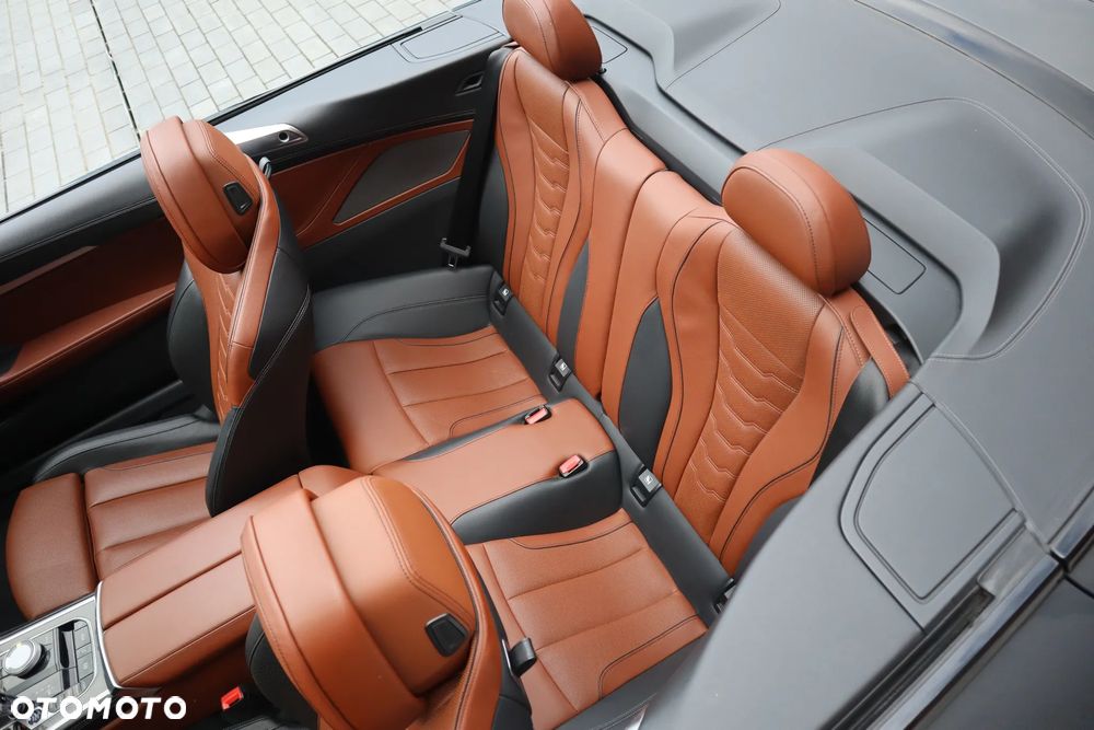 BMW Seria 8 840i - 19