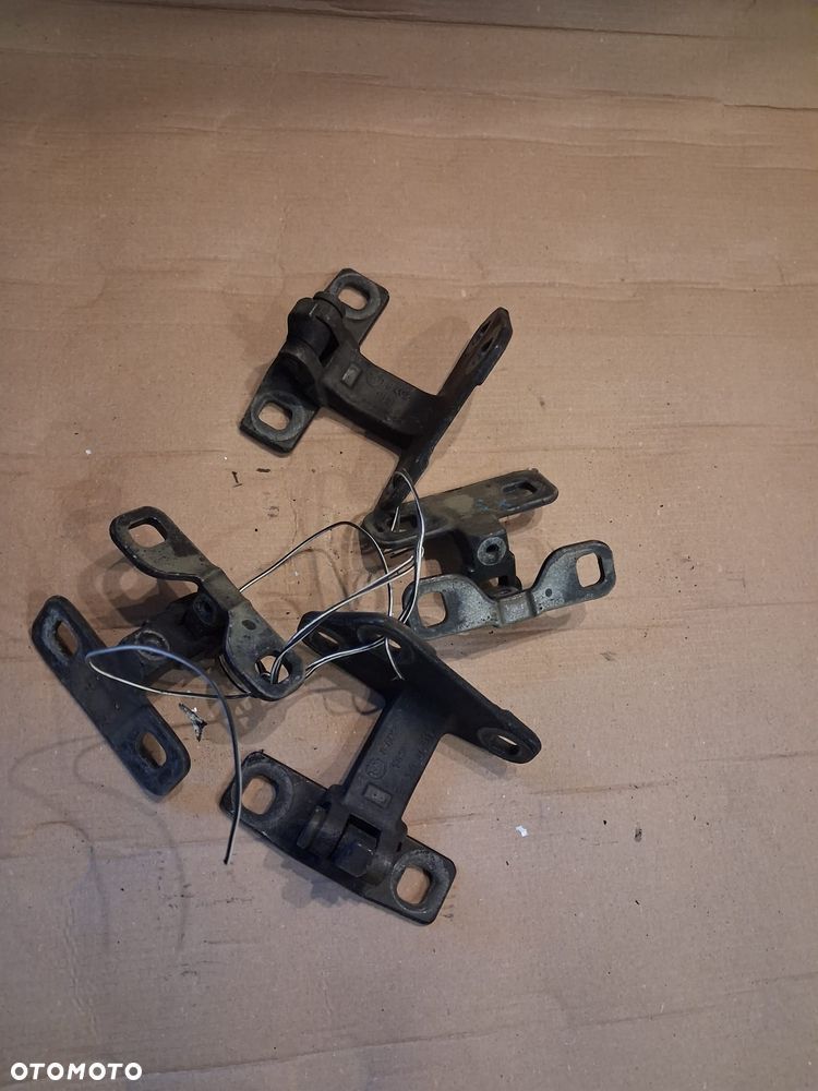 Zawiasy klapy bagażnika BMW X5 E53  3247667  OE - 1