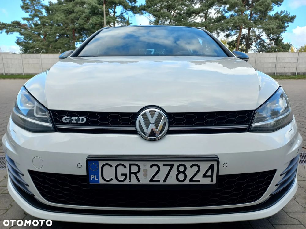 Volkswagen Golf - 14
