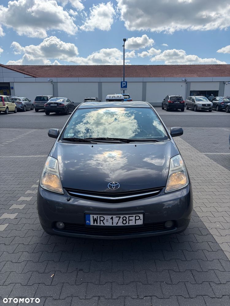 Toyota Prius 1.5 VVT-i Prestige - 2