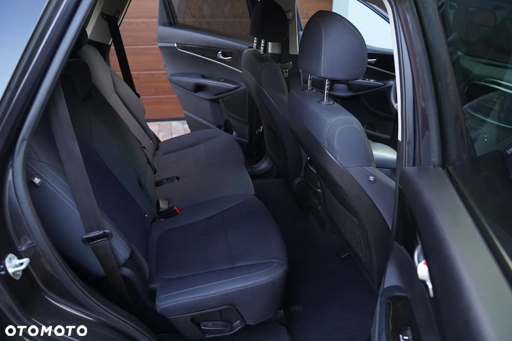 Kia Sorento - 11