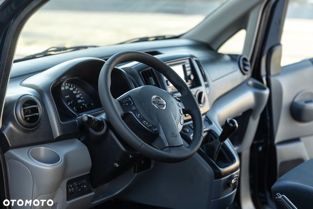 Nissan NV200 - 23