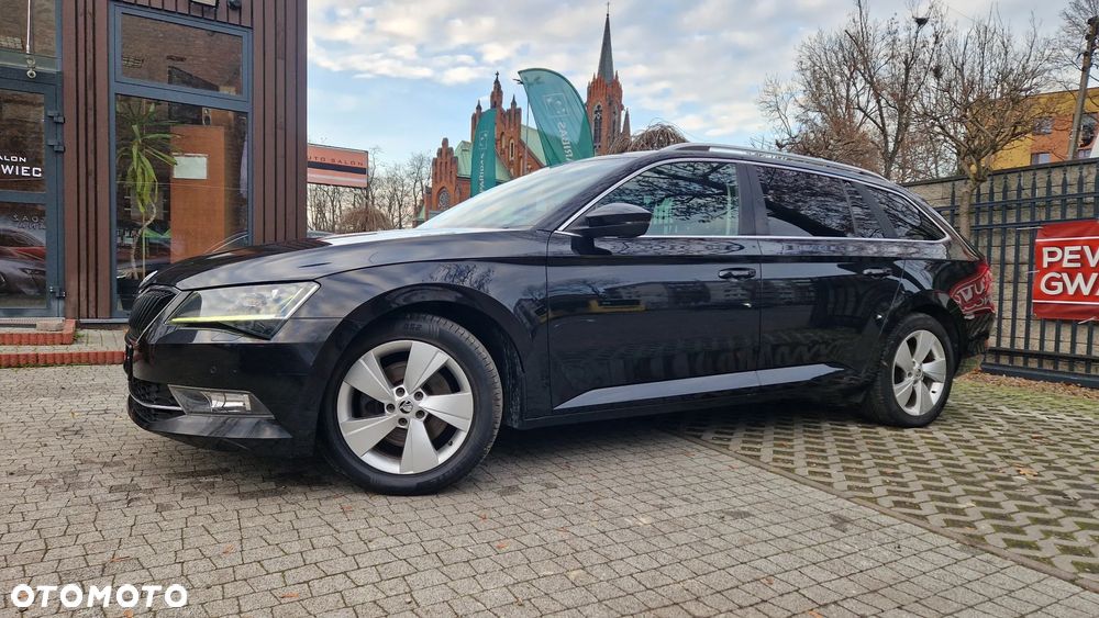 Skoda Superb 1.6 TDI GreenLine - 9