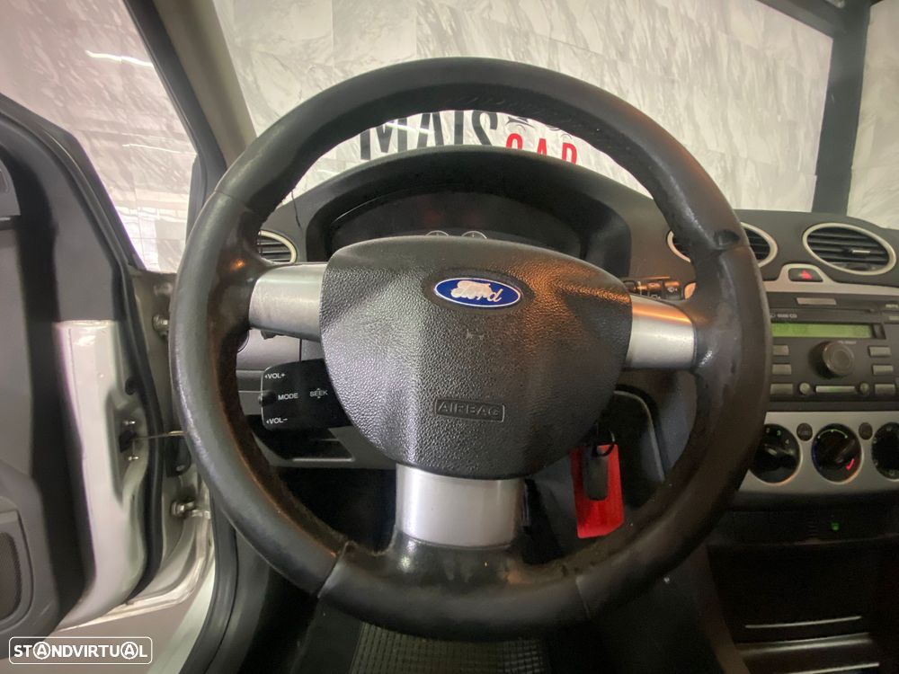 Ford Focus SW 1.6 TDCi Trend - 11
