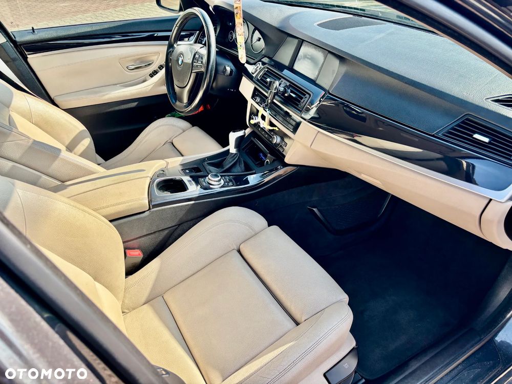 BMW Seria 5 520d Luxury Line - 6