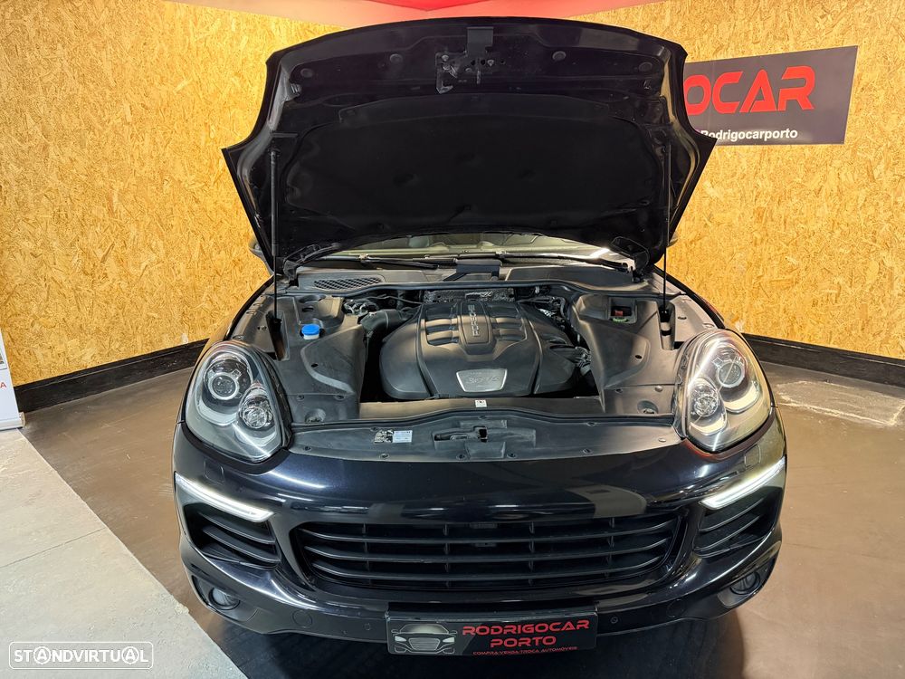 Porsche Cayenne 3.0 V6 - 41