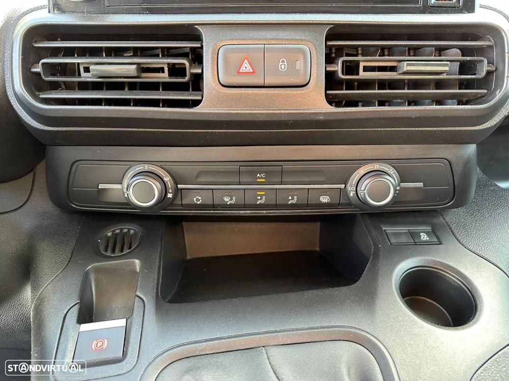 Citroën Berlingo 1.6 BlueHDI 3 Lugares IVA Dedutível - 17