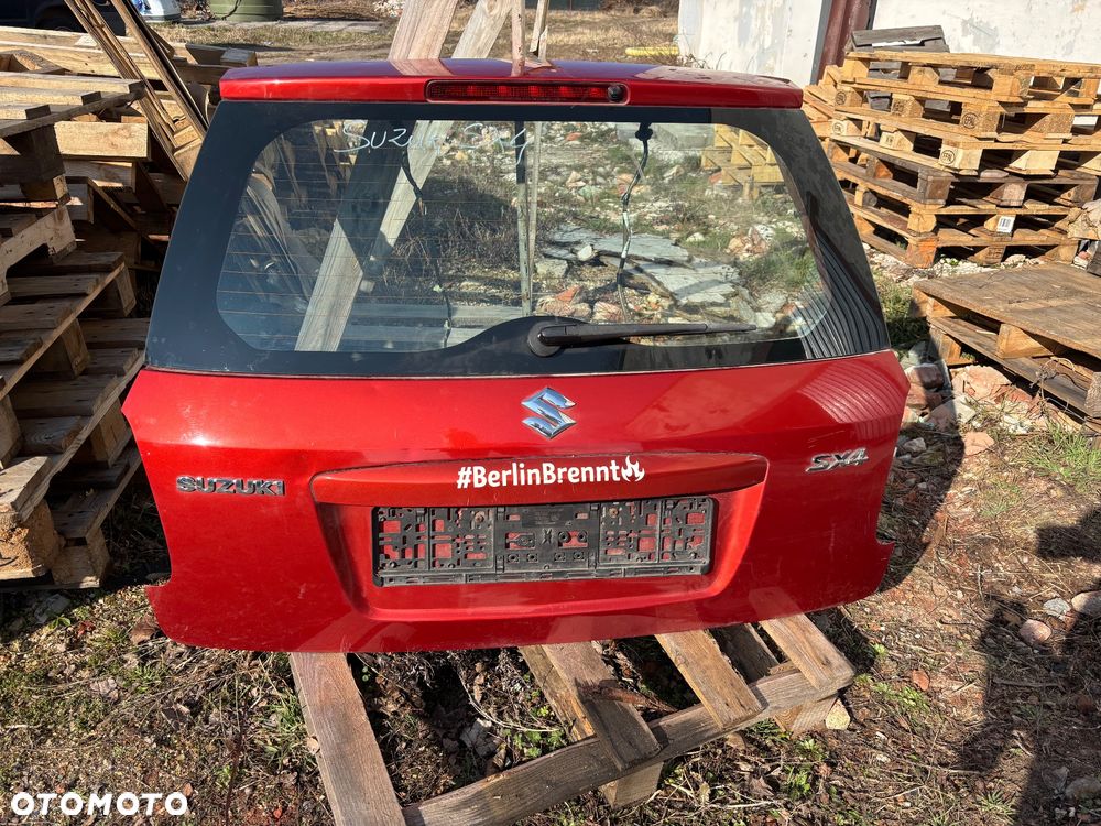 Klapa bagażnika Suzuki Sx4 - 10