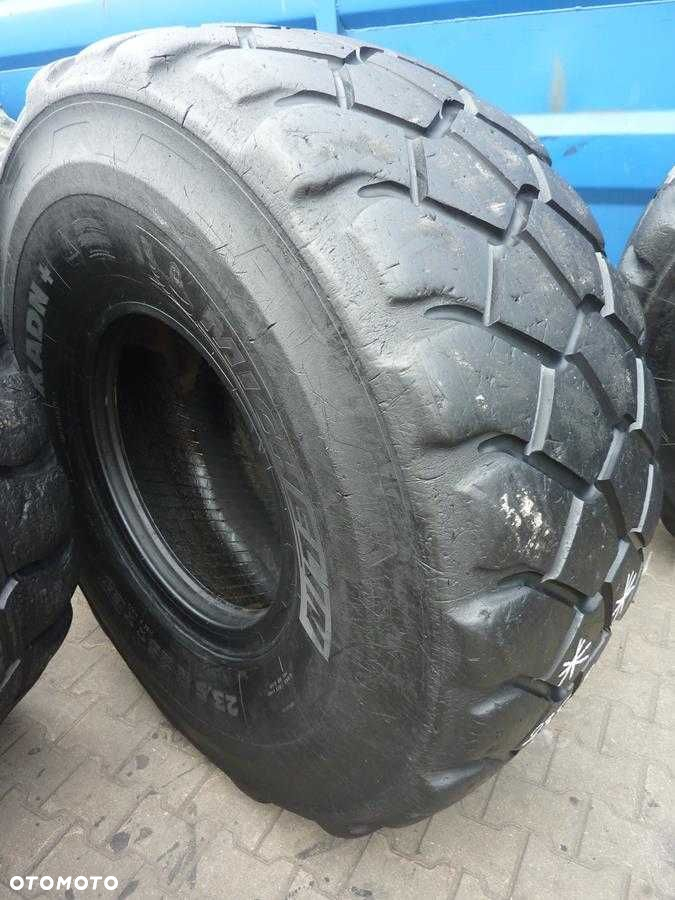 2x Opona używana przemysłowa 23.5R25 MICHELIN XADN+ 2500zł(szt.) W3551 - 2