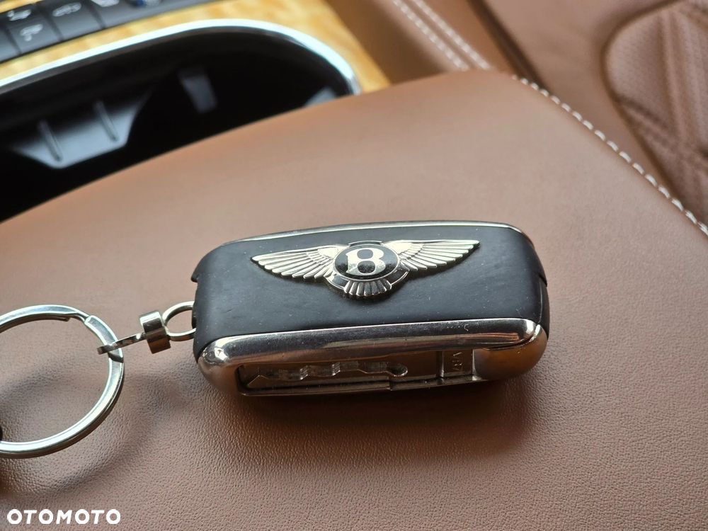 Bentley Continental GT V8 - 10