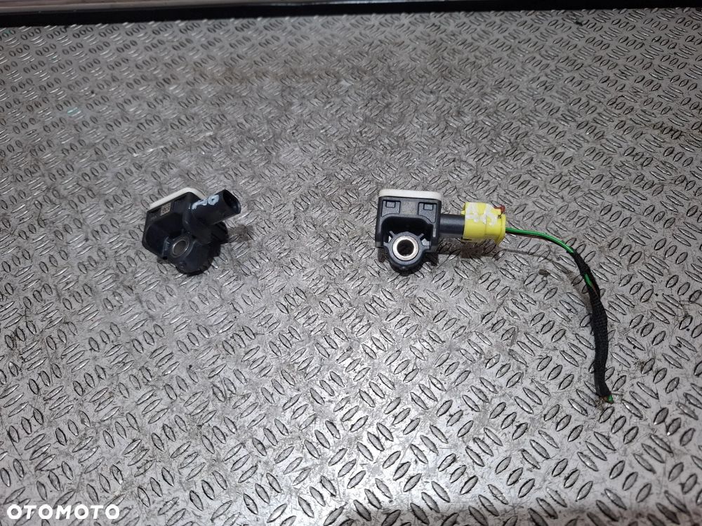 Czujnik uderzenia Audi A6 C7 rok 2015 nr 4H0959643 (sztuka)