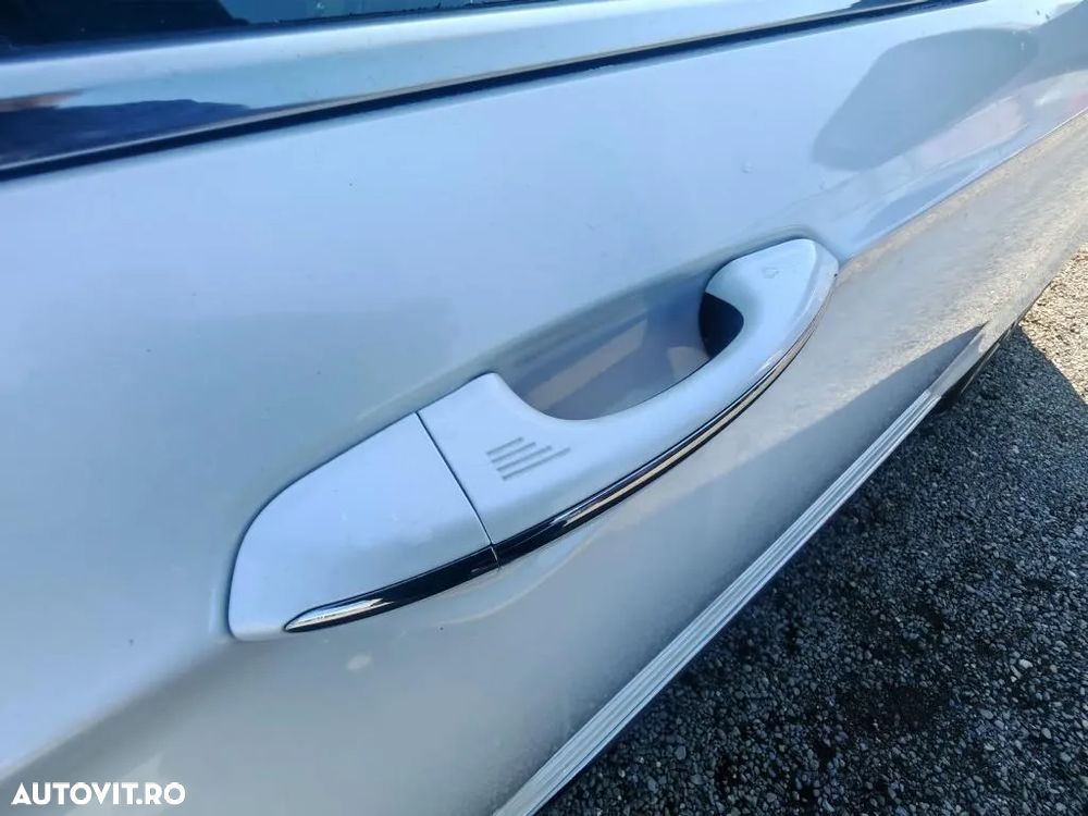 Ford Mondeo - 35
