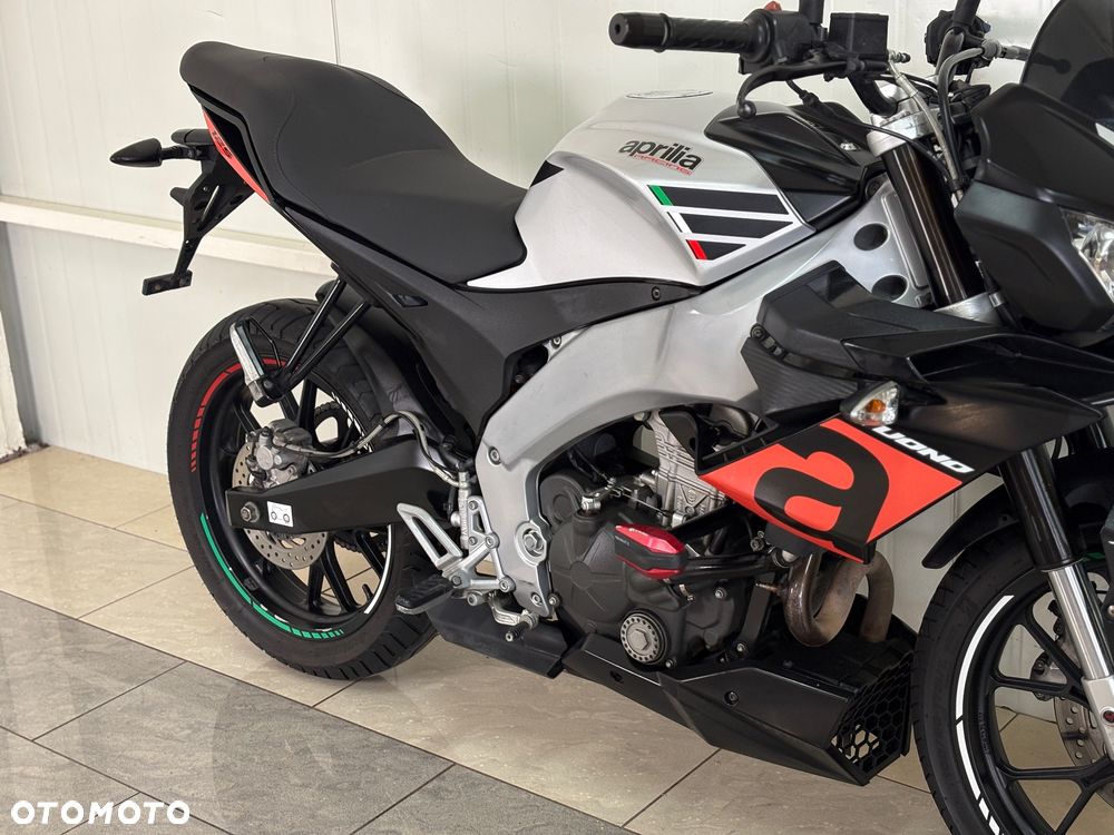 Aprilia Tuono - 10
