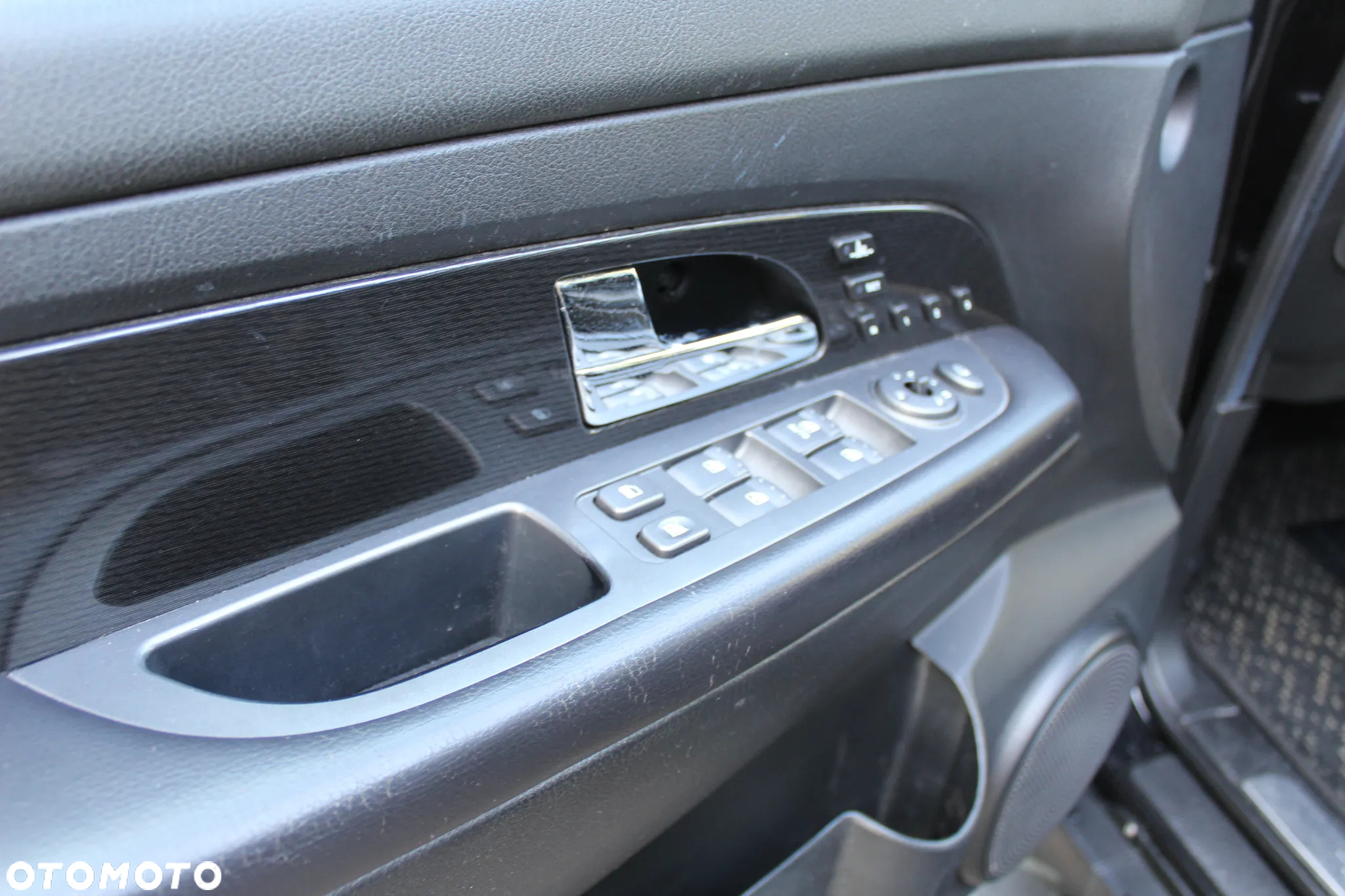 SsangYong/KGM Rexton 270 XDi Quartz - 16