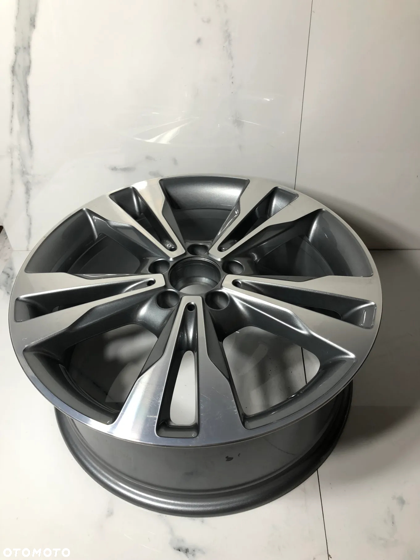FELGA MERCEDES 205 7,5J X 18 CALI ET44 A2054012802     POTESTOWA MINIMALNY PRZEBIEG - 2