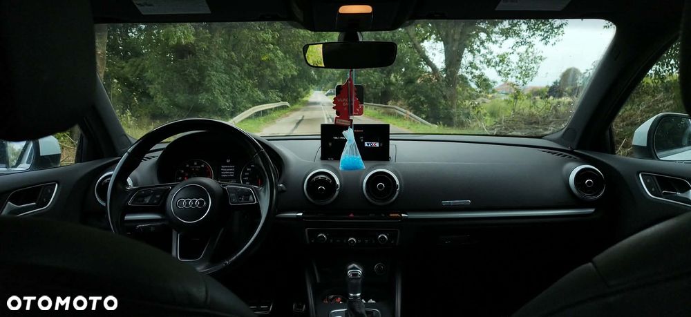 Audi A3 Limousine 40 TFSI Quattro S tronic - 13