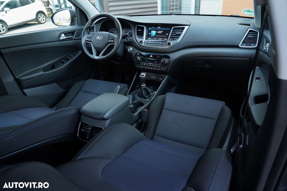 Hyundai Tucson 2.0 CRDI 4WD 6MT Premium - 10