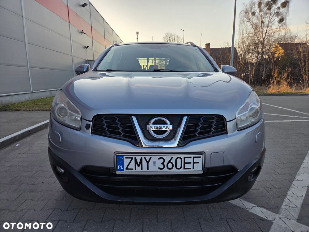 Nissan Qashqai 2.0 dCi 4 x 4 DPF tekna - 2