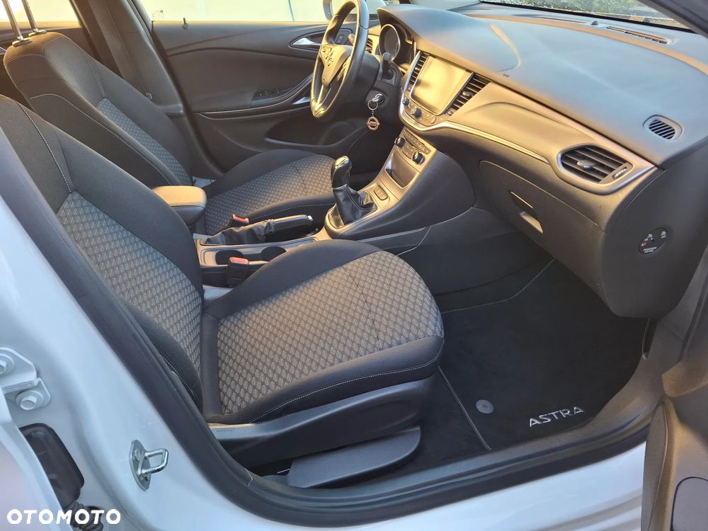 Opel Astra 1.6 CDTI Dynamic - 7