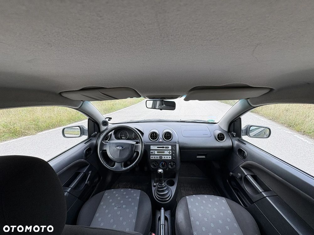 Ford Fiesta 1.3 - 6