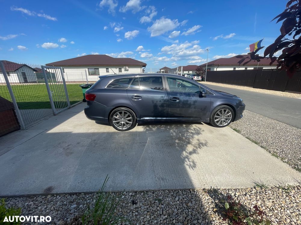 Toyota Avensis 2.2 D-CAT Elegance - 8