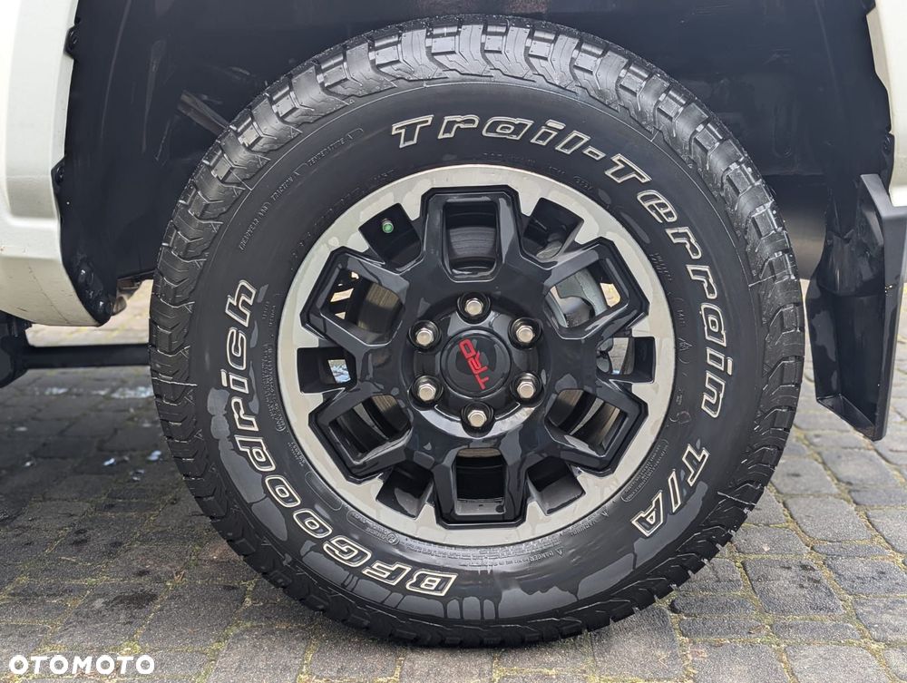 Toyota Tacoma - 5