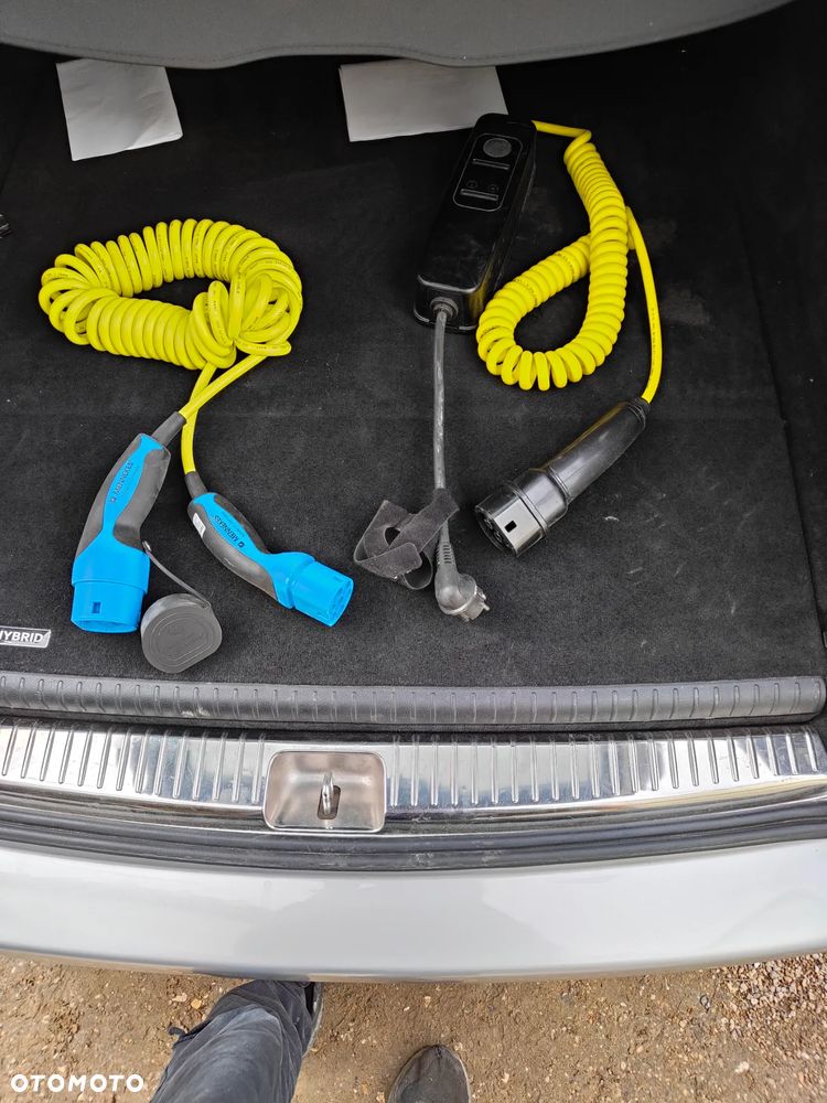 Mercedes-Benz Klasa C 350 e T 7G-TRONIC AMG Line - 16