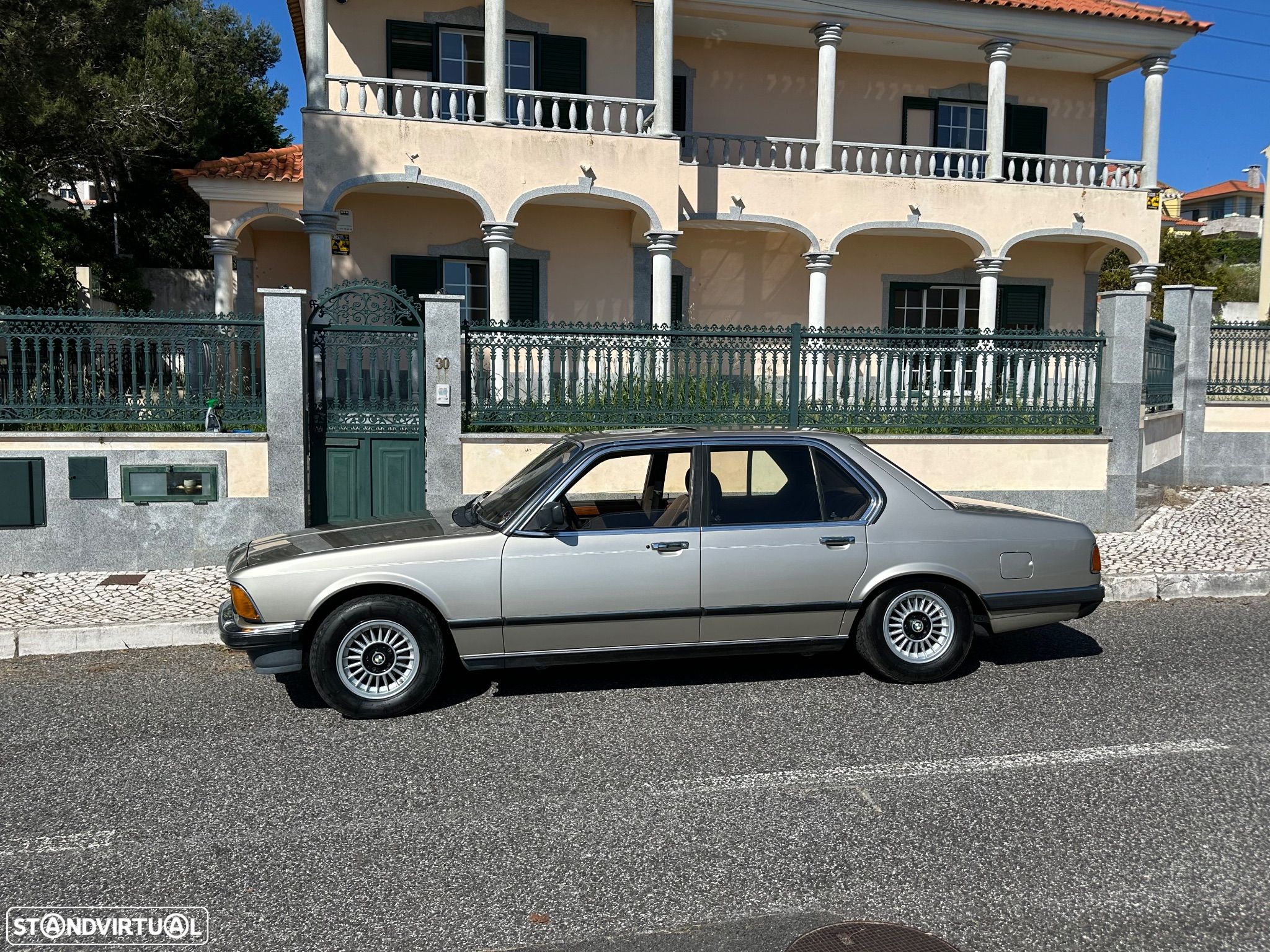 BMW 745 - 1